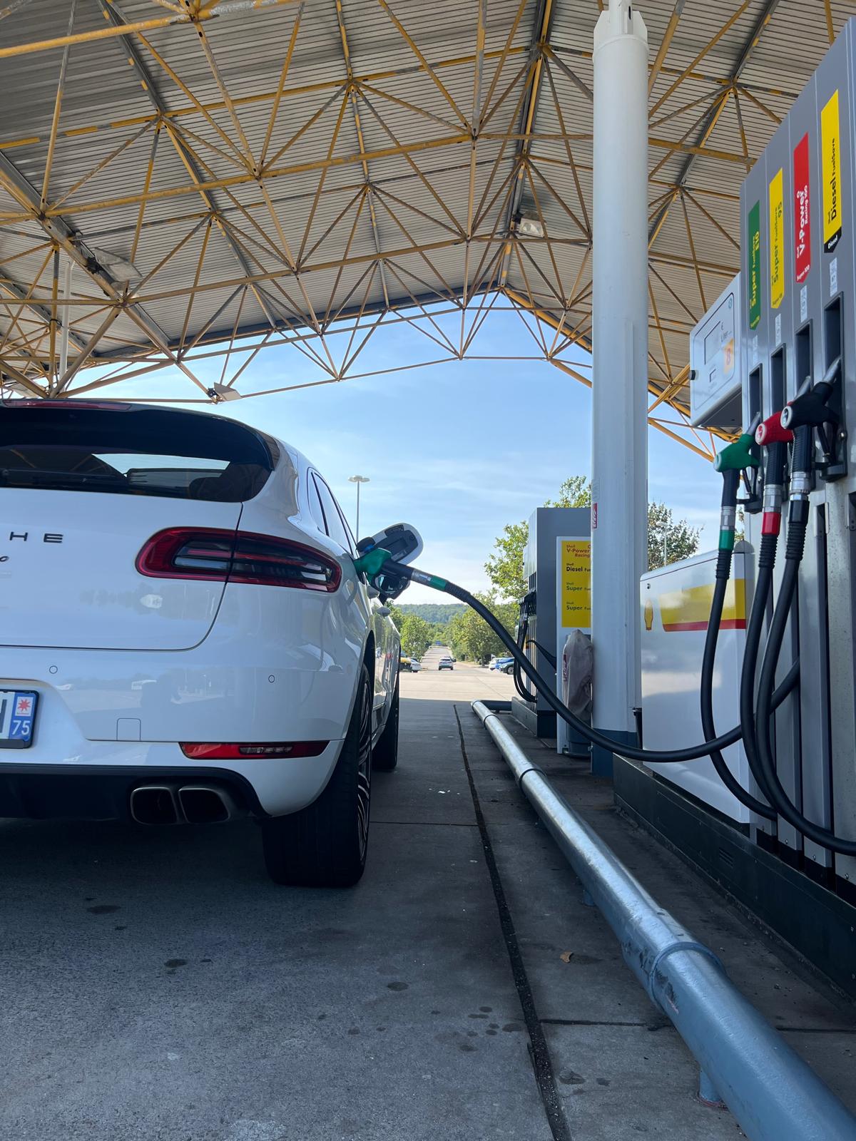 Porsche Macan - Transportas SS CARS